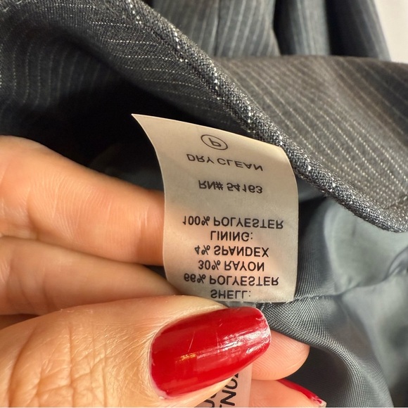 NWT Calvin Klein Women Gray striped 3 button Carrier Blazer Size: 10 - Picture 12 of 16